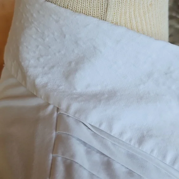 Elegant White Bell Sleeve Women's Top - Picture 9 of 9